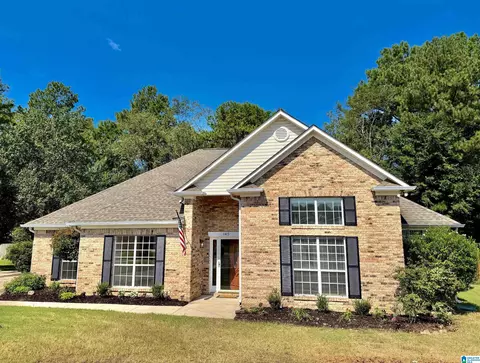 145 Berkshire Manor Cir, Alabaster, AL 35007