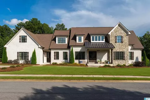 5805 Deerfoot Ct, Trussville, AL 35173