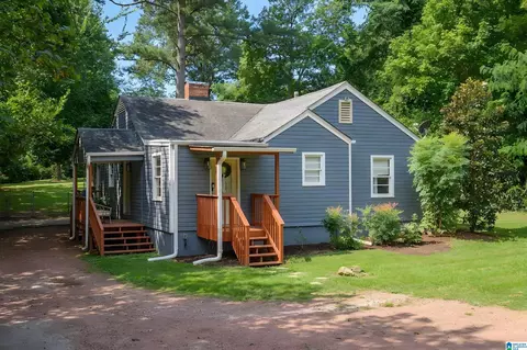 2112 Lester Ln, Hoover, AL 35226