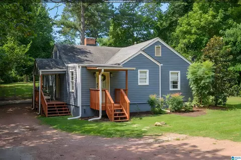 2112 Lester Ln, Hoover, AL 35226