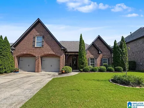 206 Kenniston Dl, Pelham, AL 35124
