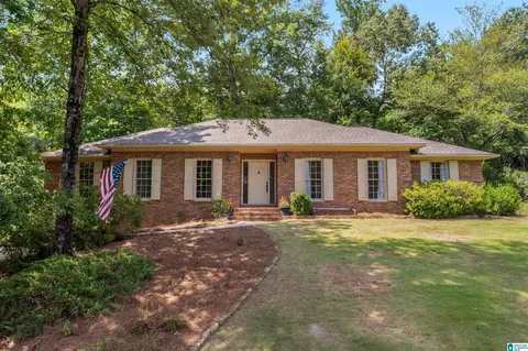 408 Vesclub Ln, Vestavia Hills, AL 35216