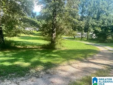 555 Idalia Rd, Talladega, AL 35160