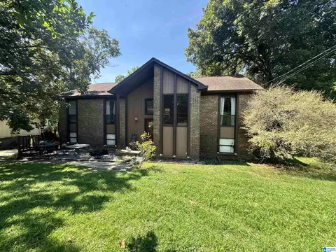 545 Southern Hills Dr, Calera, AL 35040