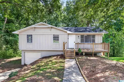 1013 Sandybrook Cir, Birmingham, AL 35214