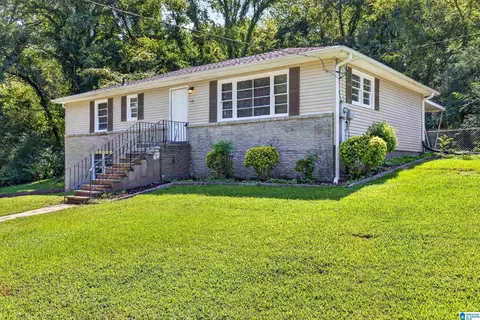 431 26th Ave NW, Center Point, AL 35215
