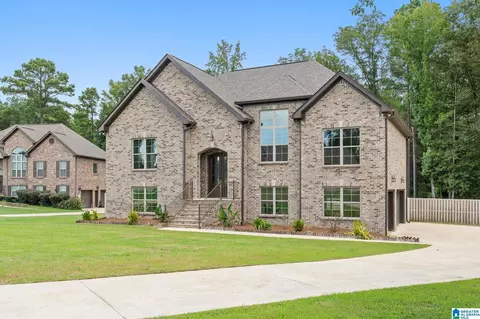 1047 Creel Dr, Moody, AL 35004