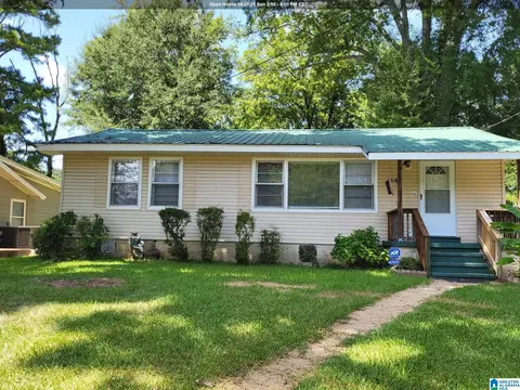 2202 26th Ave N, Bessemer, AL 35023