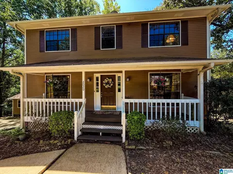 2020 Diane Ln, Alabaster, AL 35007