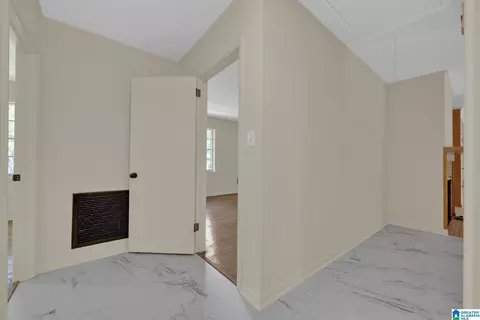 Entry Way - 1800 Devon Dr, Jasper, AL 35501 photo 1 of 1