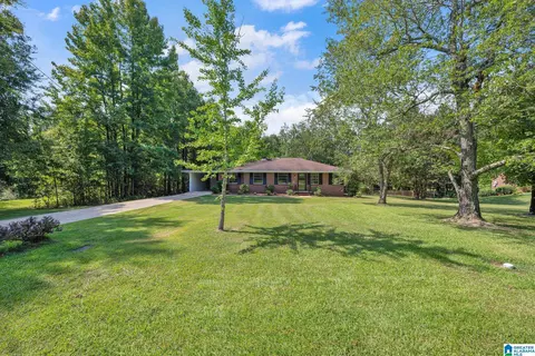 Exterior - 1800 Devon Dr, Jasper, AL 35501 photo 2 of 9