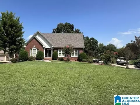 102 Heather Ridge Dr, Pelham, AL 35124