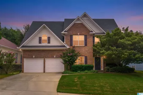 2517 Mountain Cv, Hoover, AL 35226