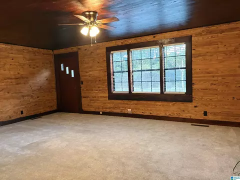 Living - 9904 Corner School Rd, Warrior, AL 35180 photo 2 of 4