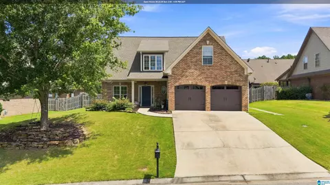 476 River Oaks Ln, Helena, AL 35080