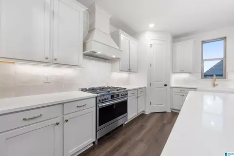 Kitchen - 4909 Michael Dr, Dora, AL 35062 photo 2 of 3