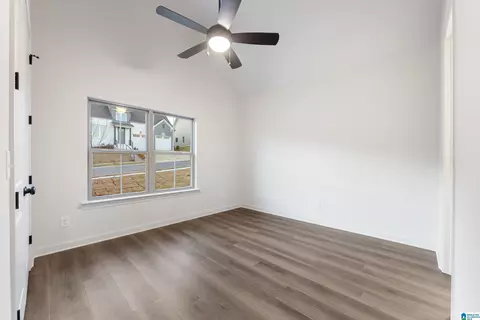 Bedroom - 4909 Michael Dr, Dora, AL 35062 photo 2 of 8