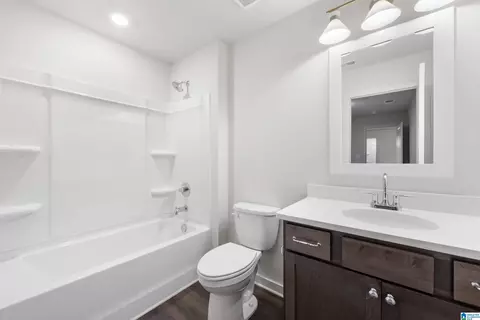 Entry Way - 4909 Michael Dr, Dora, AL 35062 photo 5 of 6