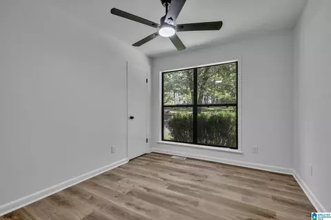 Bedroom - 855 Valley Trl, Warrior, AL 35180 photo 1 of 3