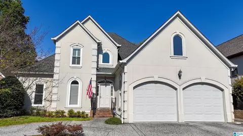 1505 Edinburgh Way, Vestavia, AL 35243