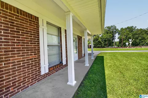 Exterior - 30 Guy St, Jemison, AL 35085 photo 1 of 3