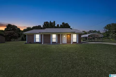 Exterior - 30 Guy St, Jemison, AL 35085 photo 2 of 3