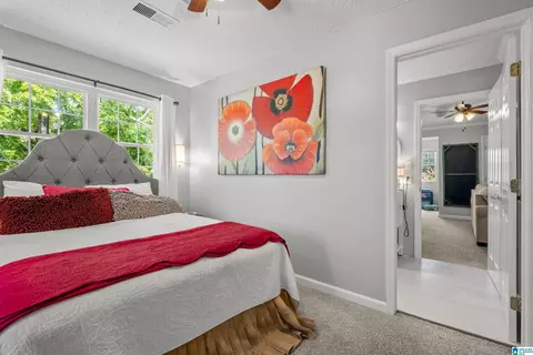 Bedroom - 637 Riverside Dr, Gadsden, AL 35903 photo 6 of 6