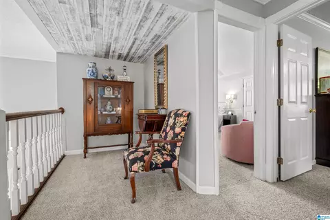 Entry Way - 637 Riverside Dr, Gadsden, AL 35903 photo 4 of 4