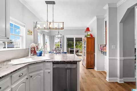 Kitchen - 637 Riverside Dr, Gadsden, AL 35903 photo 2 of 3