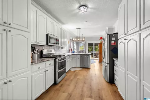Kitchen - 637 Riverside Dr, Gadsden, AL 35903 photo 3 of 3