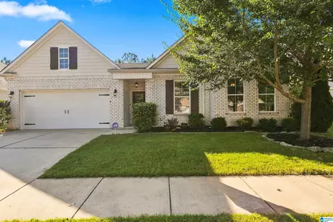 638 Chelsea Station Dr, Chelsea, AL 35043