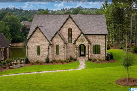 5651 Brocks Cv, Hoover, AL 35244