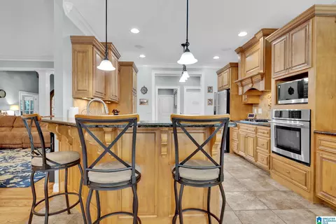 Kitchen - 596 Myrick Rd, Warrior, AL 35180 photo 2 of 7