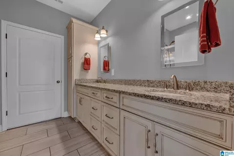 Bath - 596 Myrick Rd, Warrior, AL 35180 photo 6 of 7