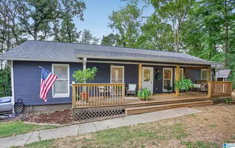 242 Russet Woods Dr, Hoover, AL 35244