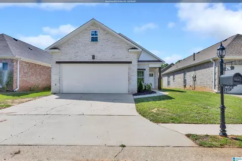 4796 Longmeadow Dr, Bessemer, AL 35022