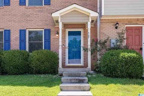 5197 Falling Creek Ln, Birmingham, AL 35235