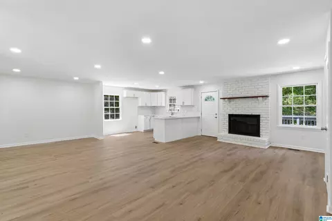 7624 Happy Hollow Rd, Trussville, AL 35173