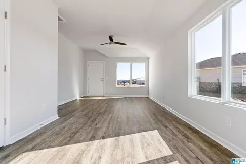 Living - 792 Camden Loop, Calera, AL 35040 photo 4 of 4