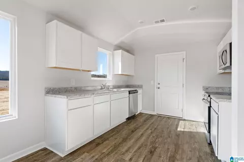Kitchen - 792 Camden Loop, Calera, AL 35040 photo 1 of 2