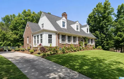 636 Yellowstone Dr, Birmingham, AL 35206