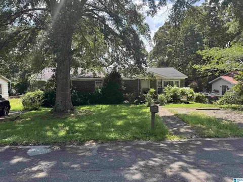 132 Burk Ln, Talladega, AL 35160