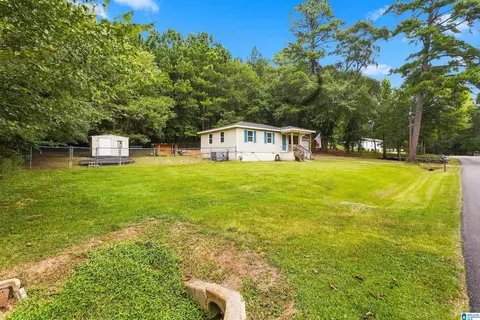 Exterior - 1511 Campbell Loop Rd, Mount Olive, AL 35117 photo 2 of 4
