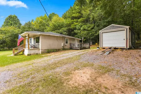 Exterior - 1511 Campbell Loop Rd, Mount Olive, AL 35117 photo 3 of 4