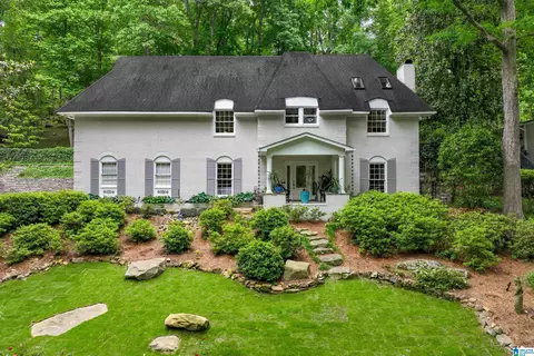 3665 Brookwood Rd, Mountain Brook, AL 35223