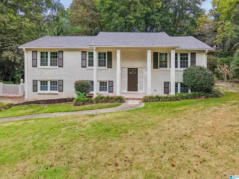 3425 Ridge Dell Cir, Vestavia, AL 35243