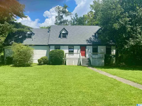 2205 Pioneer Dr, Hoover, AL 35226