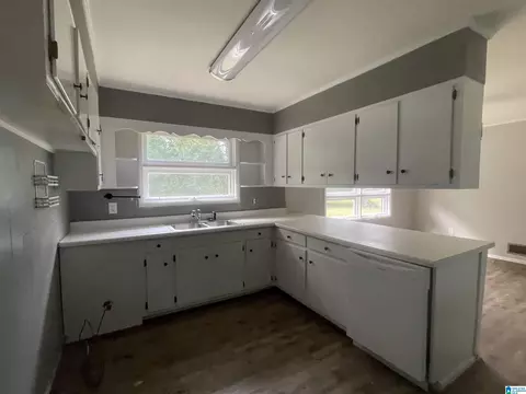 Kitchen - 807 3rd St, Clanton, AL 35045 photo 1 of 2