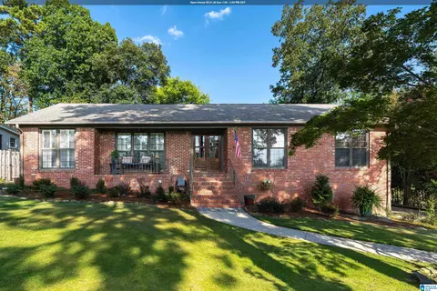 909 Granbury Rd, Vestavia Hills, AL 35216
