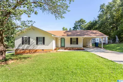 105 Starla Ln, Jacksonville, AL 36265